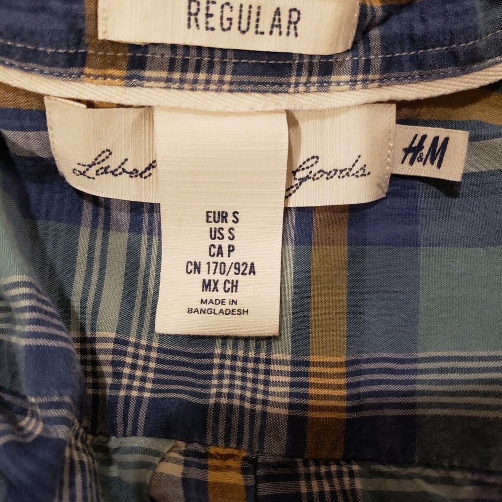 H&M Button Down Shirt - Picture 3 of 3